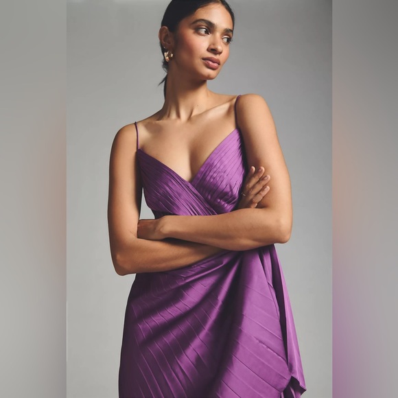 Anthropologie Mac Duggal Pleated V-Neck Dress - Picture 4 of 14